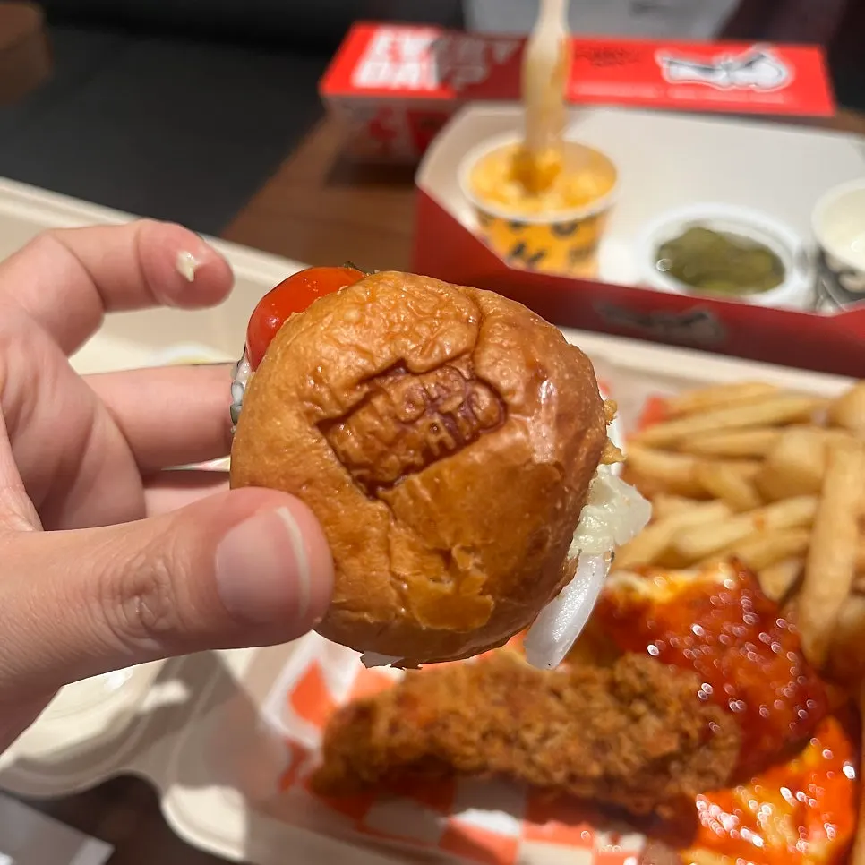 치폴레 폴드포크 단면 클로즈업