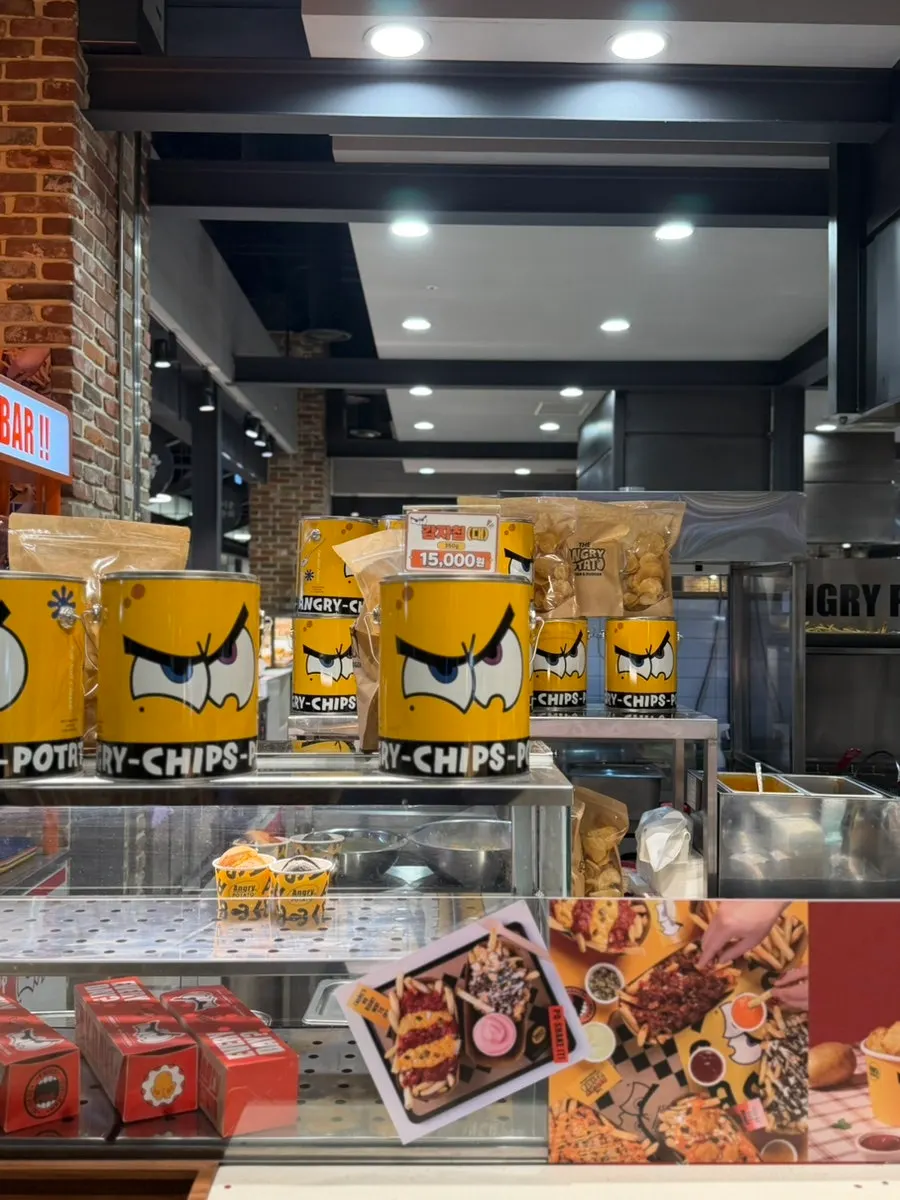 Order counter at Angry Potato Songdo