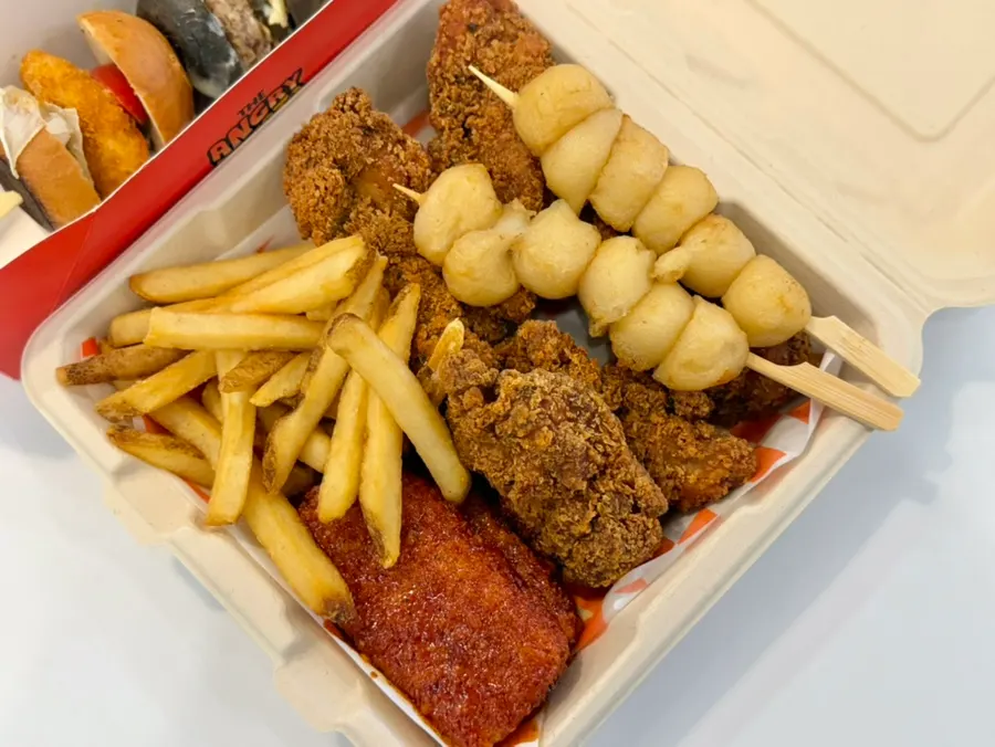 Five pieces of hot crunchy chicken