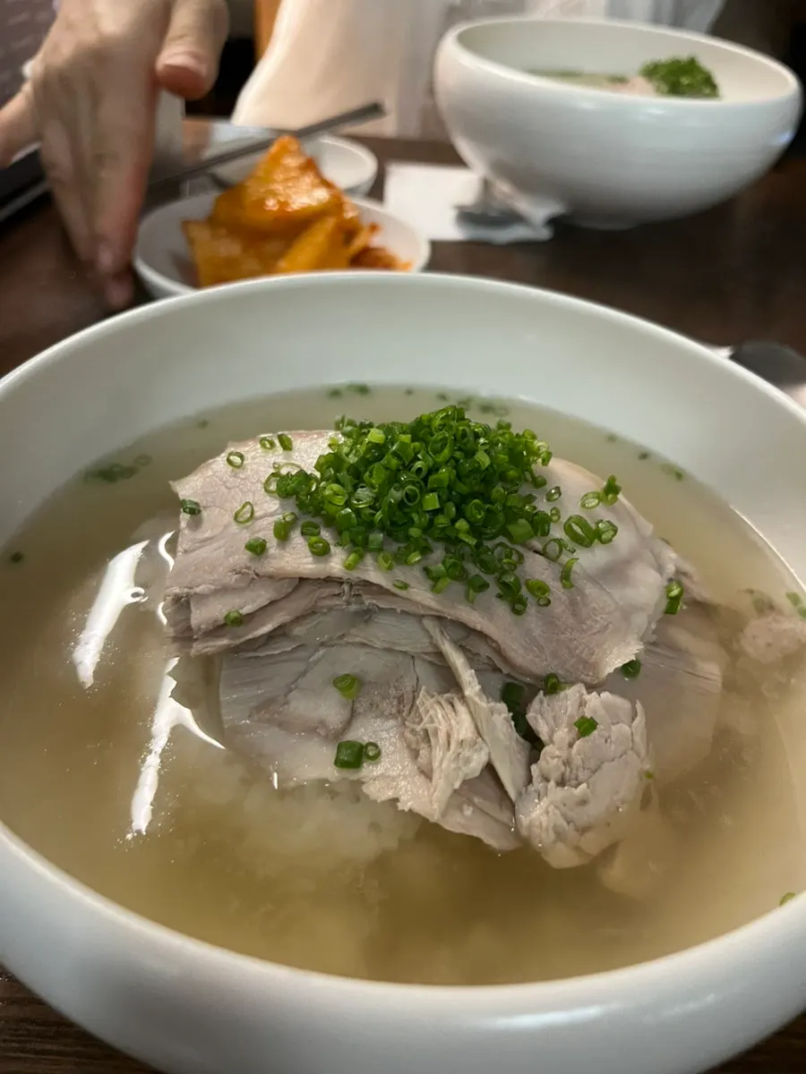 Wolha Gomtang with extra meat