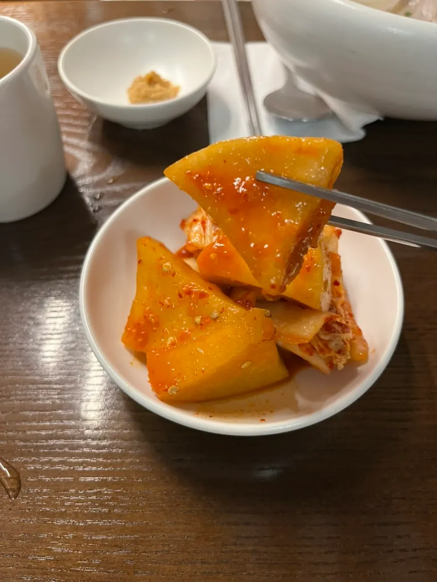 Refreshing kimchi and pork