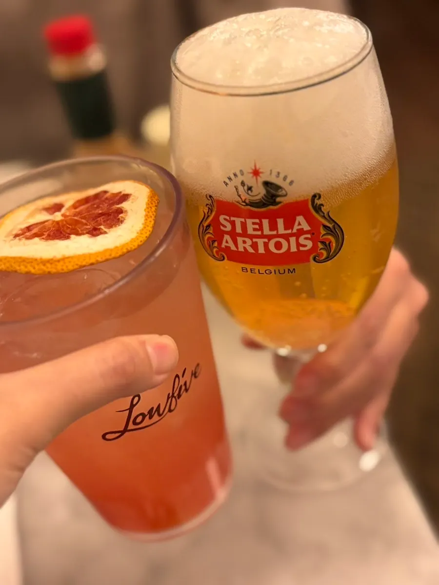 Grapefruit ade ordered with pizza
