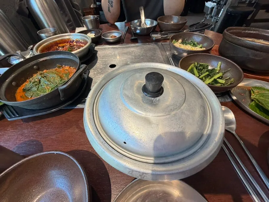 Lunch of bulgogi with side dishes