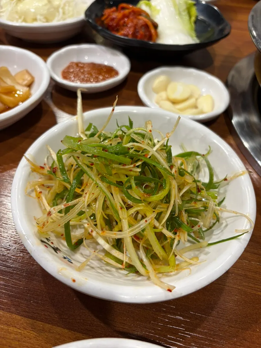 豚カルビと一緒に食べるパジョリ