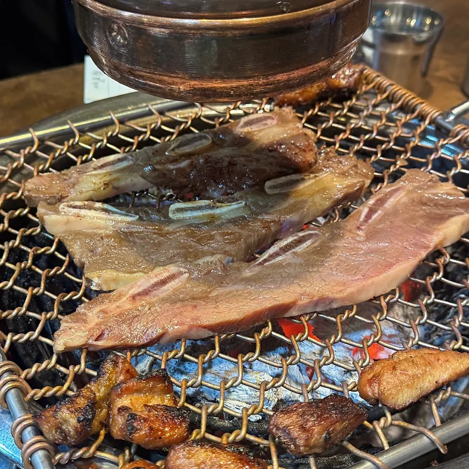 추가 주문한 LA갈비 250g 1인분