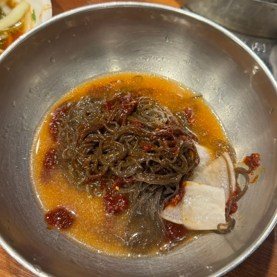Naengmyeon noodles rolled with pork rib