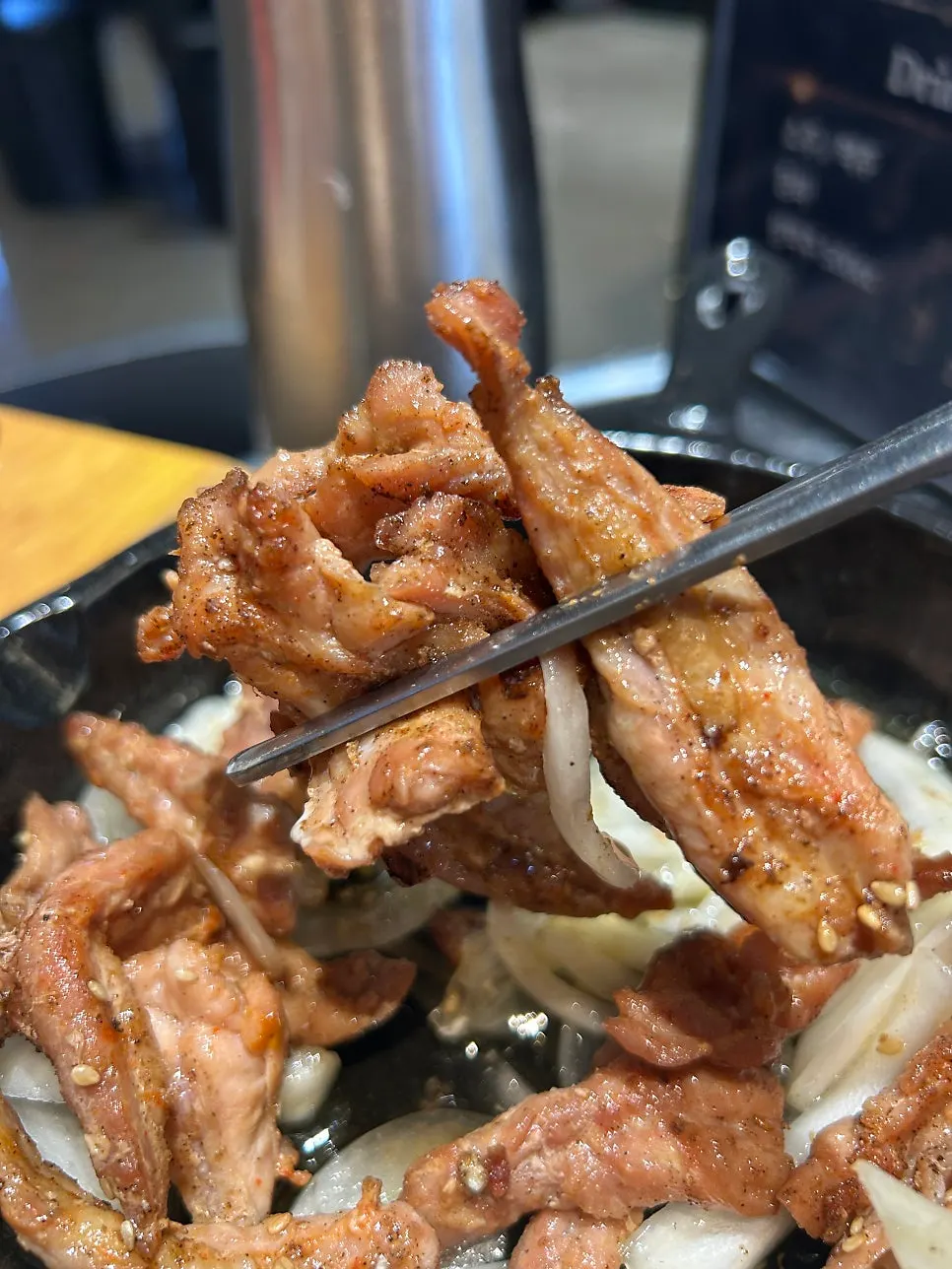 A generous plate of grilled salt chicken thigh