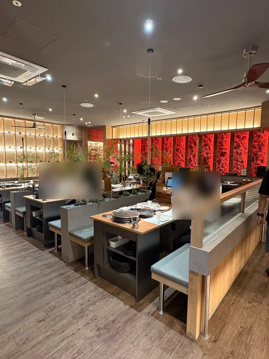 Spacious table layout inside Anmin Busan