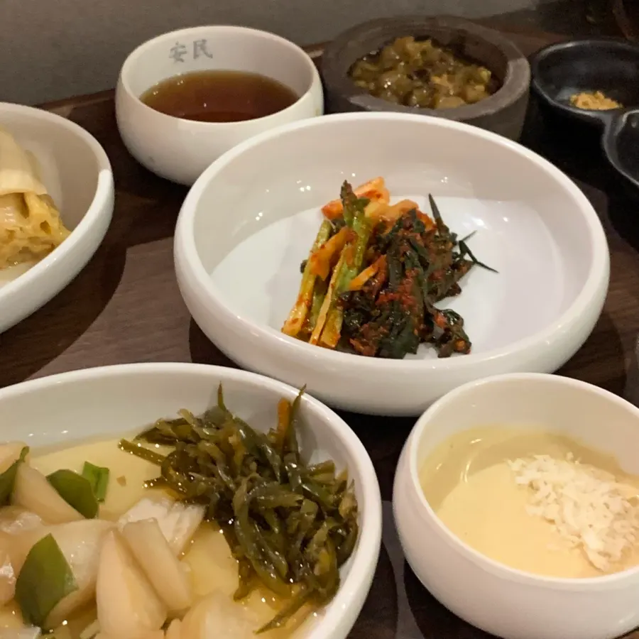 Fish sauce and cheese fondue sauce set