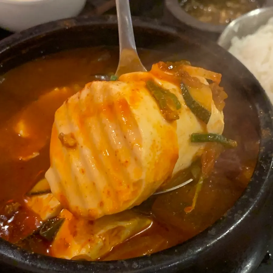Rich broth of the earthenware soft tofu stew