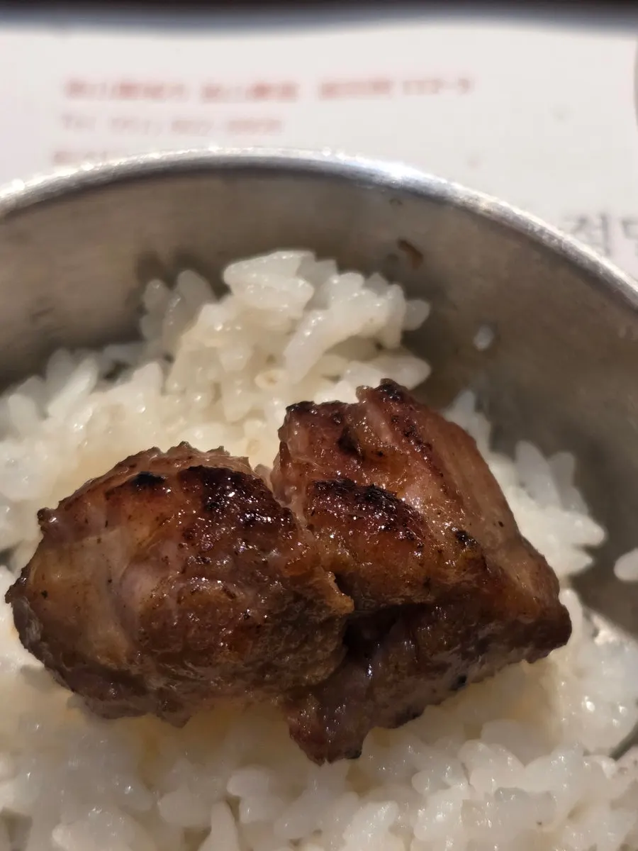 서면 고깃집 평일 저녁 둘이서 삼겹살 3인분에 목살 추가, 안민 부산점
