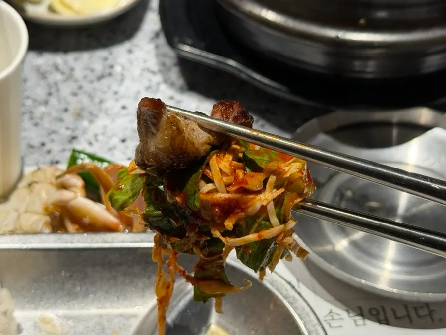 파김치와 함께 먹는 돼지고기