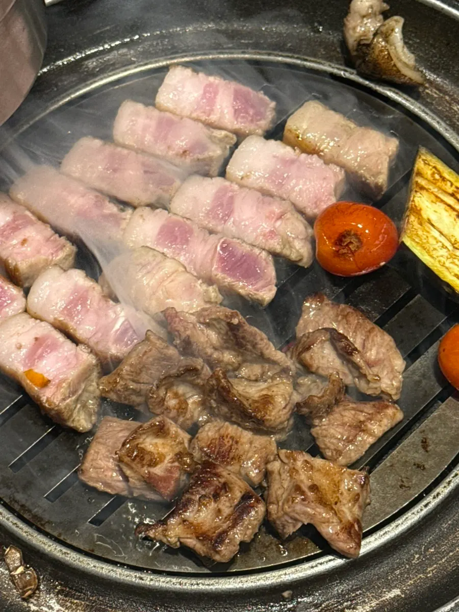 Grilled pork belly and nakyeopsal