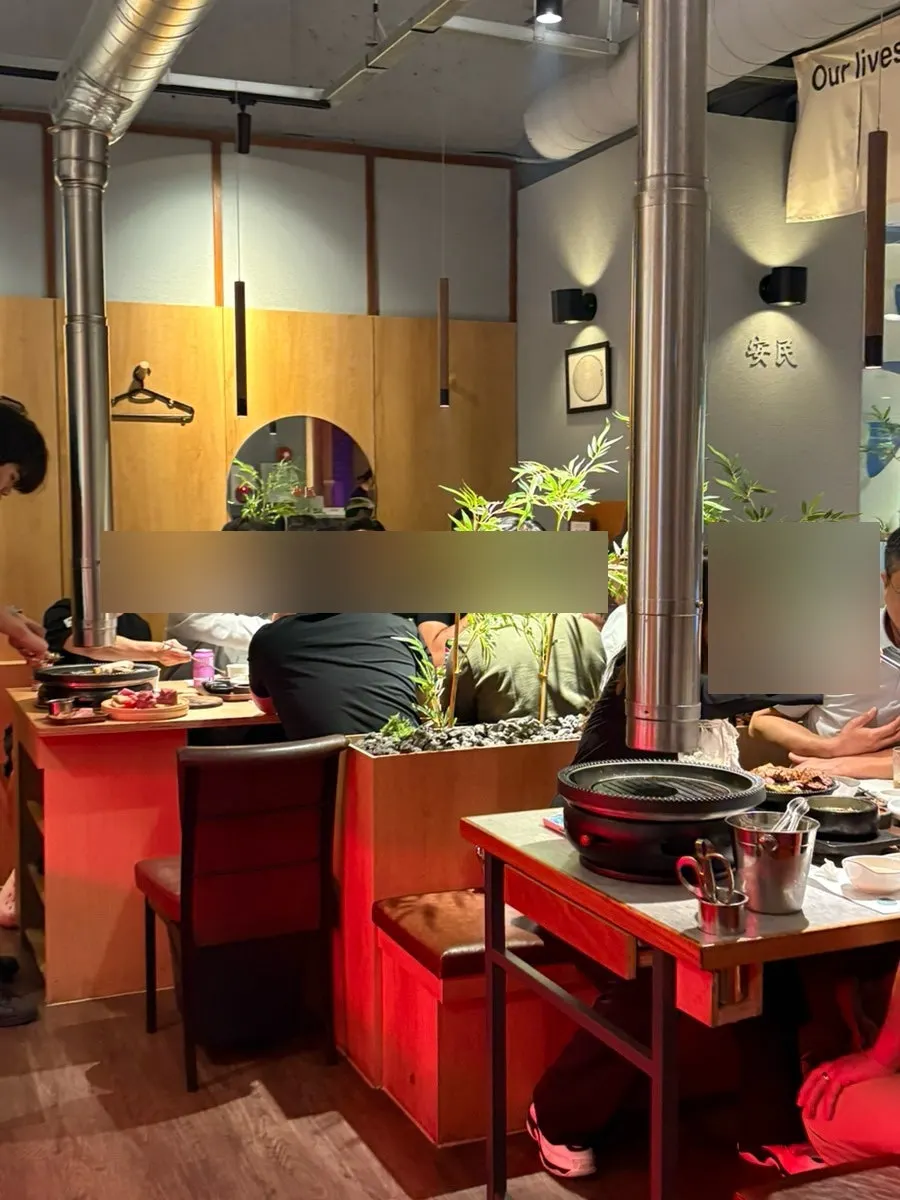 Booth seat at Anmin Jinhae with grill set up