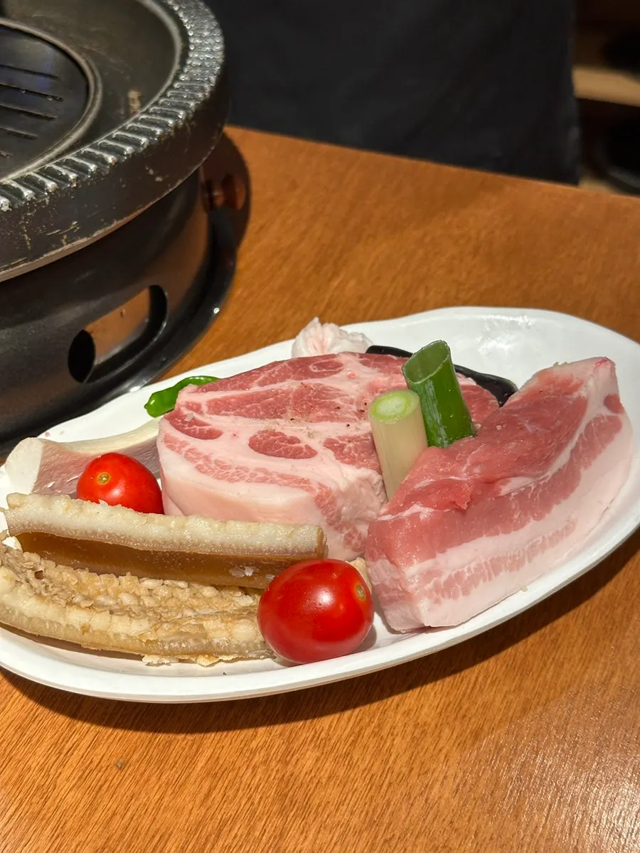 목살 삼겹살 돼지껍데기 세트 구성