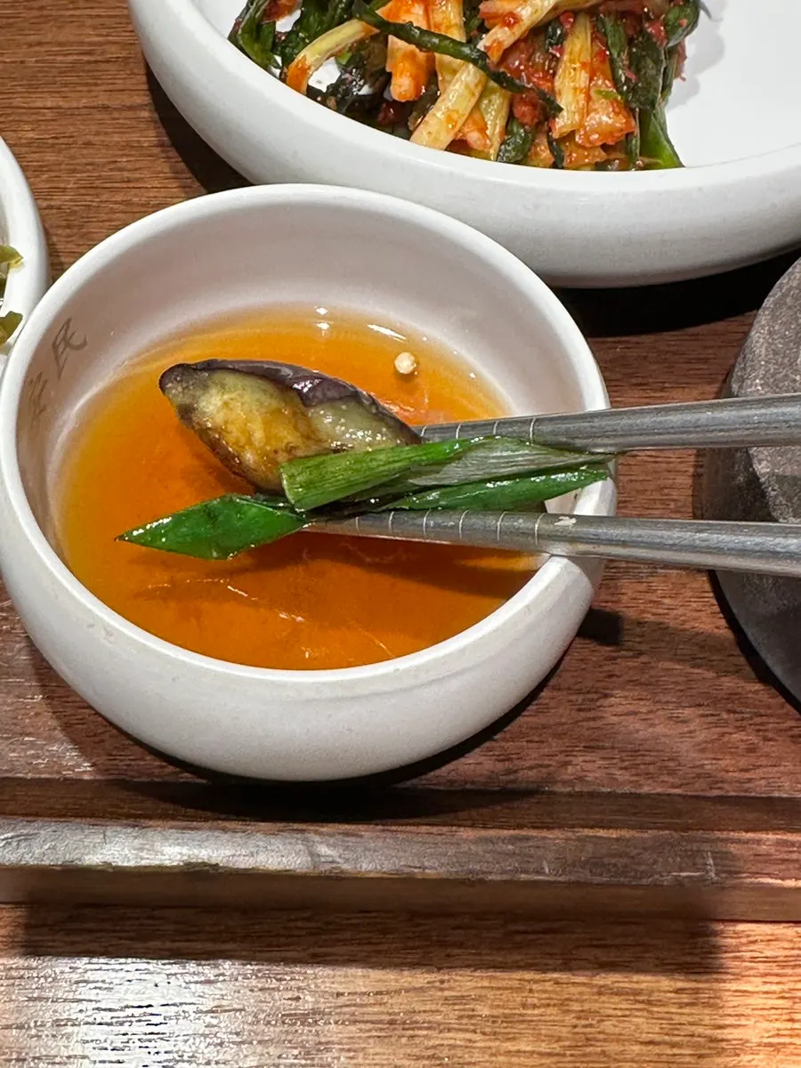 어간장 소스에 찍어 먹는 야채