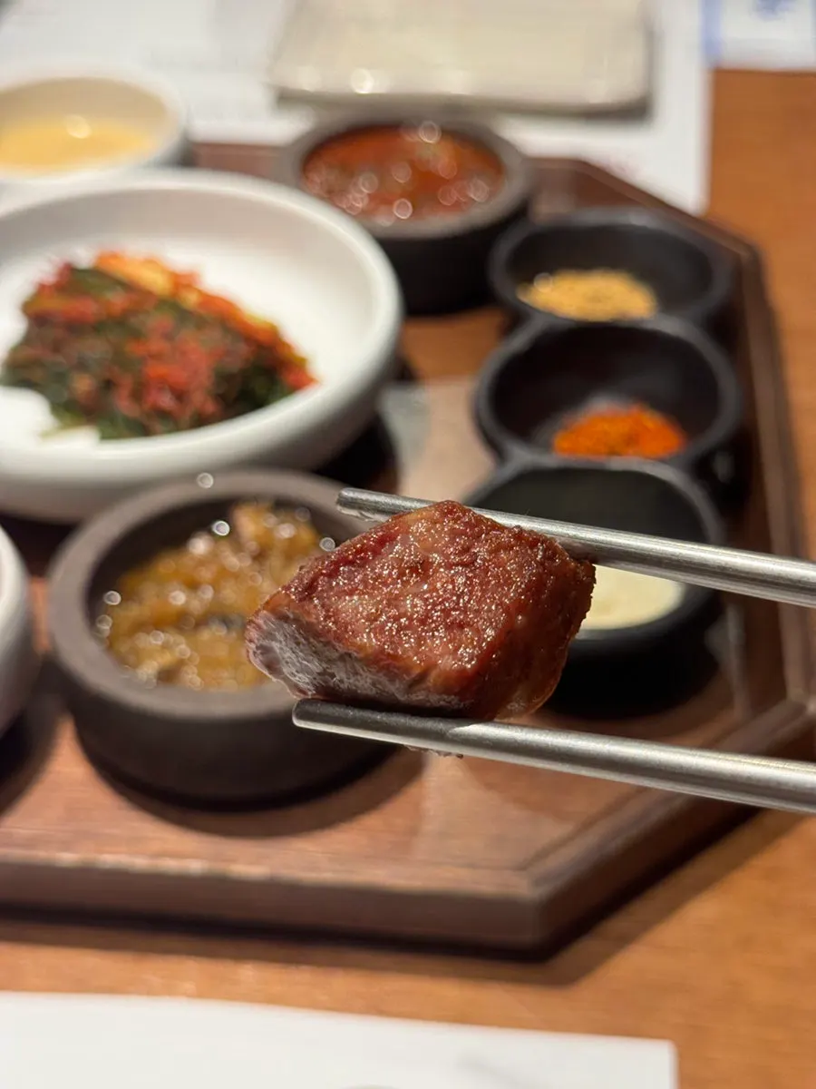 두툼하게 썰린 반마리세트 생고기
