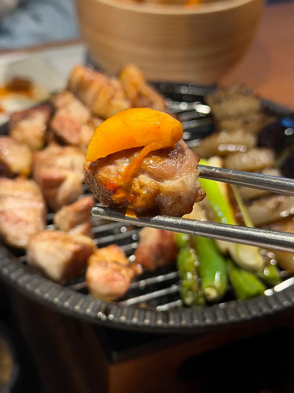 감칠맛 좋은 송화소금 찍은 고기