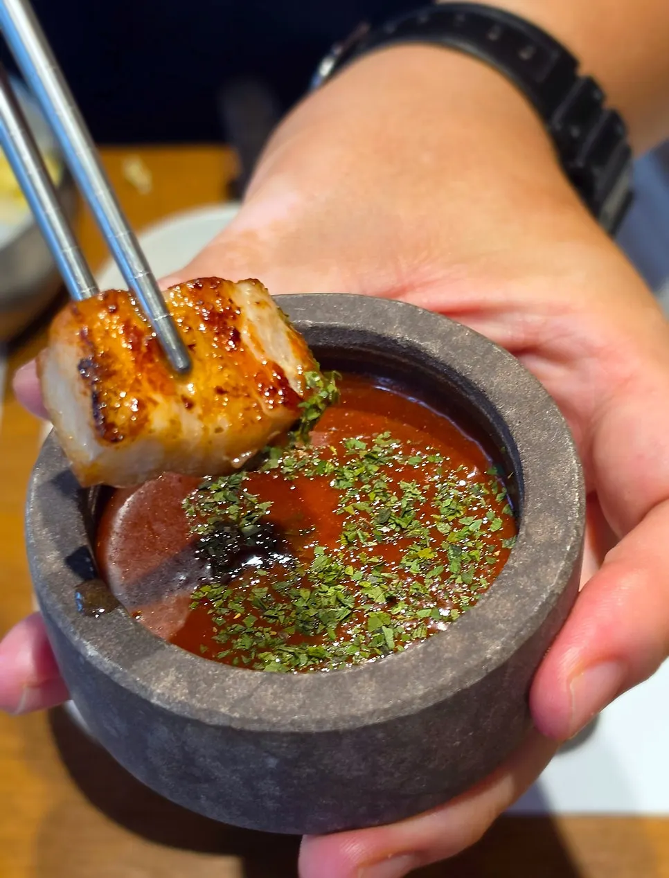 송화염에 찍은 고기 한 점