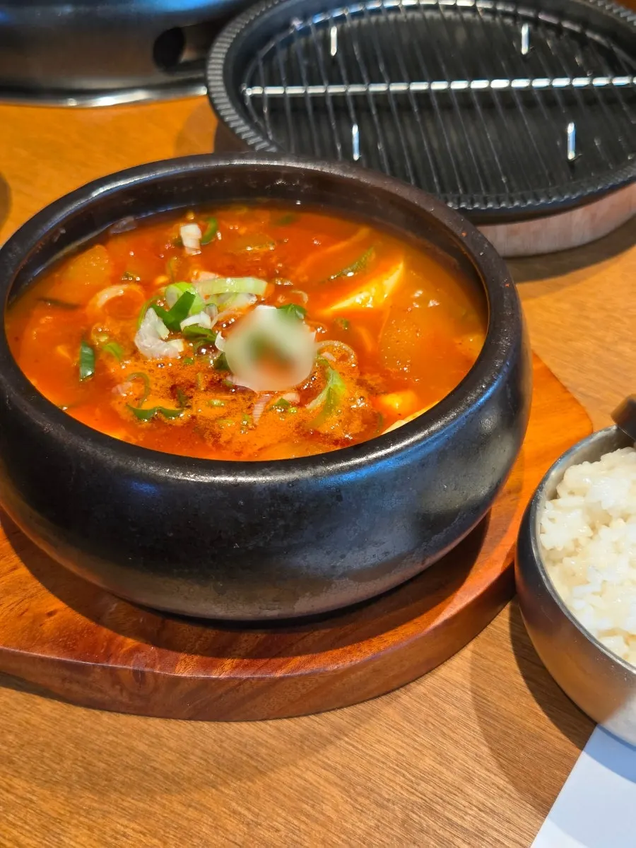 Anmin Yangsan's jar sundubu jjigae