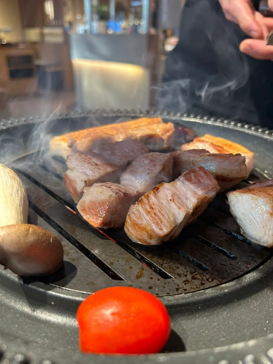 Meat sliced into bite-sized pieces