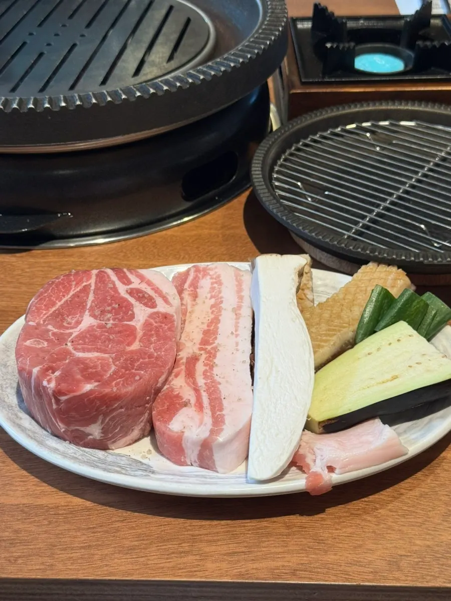 Table sign explaining Anmin's basic side dishes