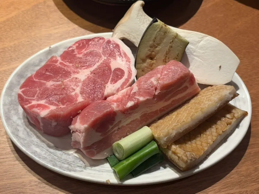 Sign for review event offering free pork skin