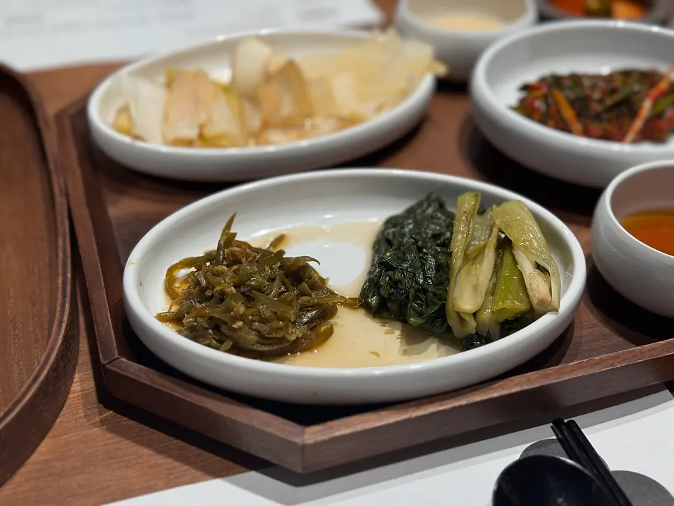 Ssam vegetables with barley ssamjang