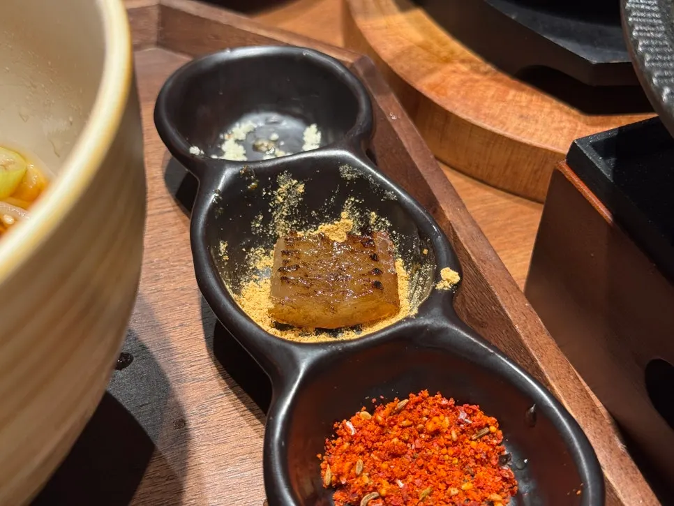 Pork skin dipped in seasoned soybean powder
