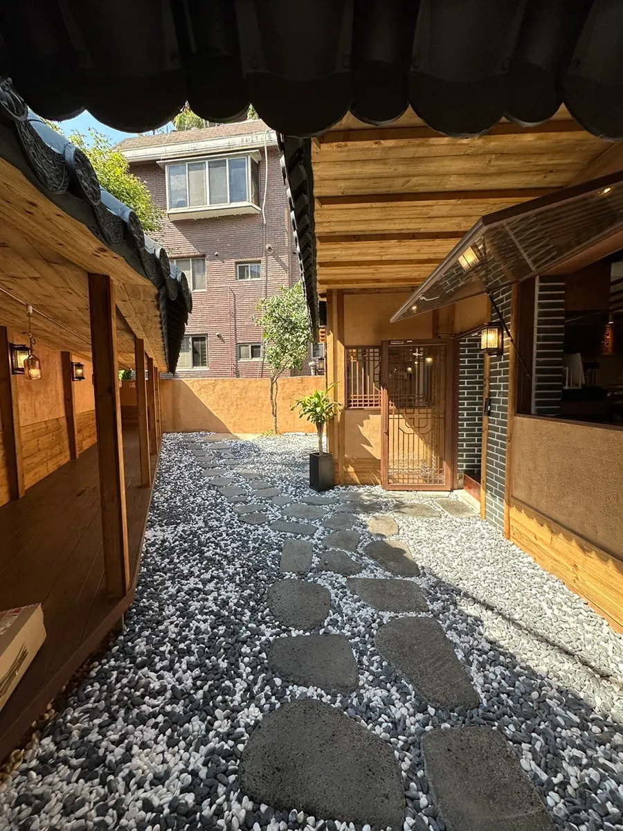 Anok's wooden gate and hanok eaves