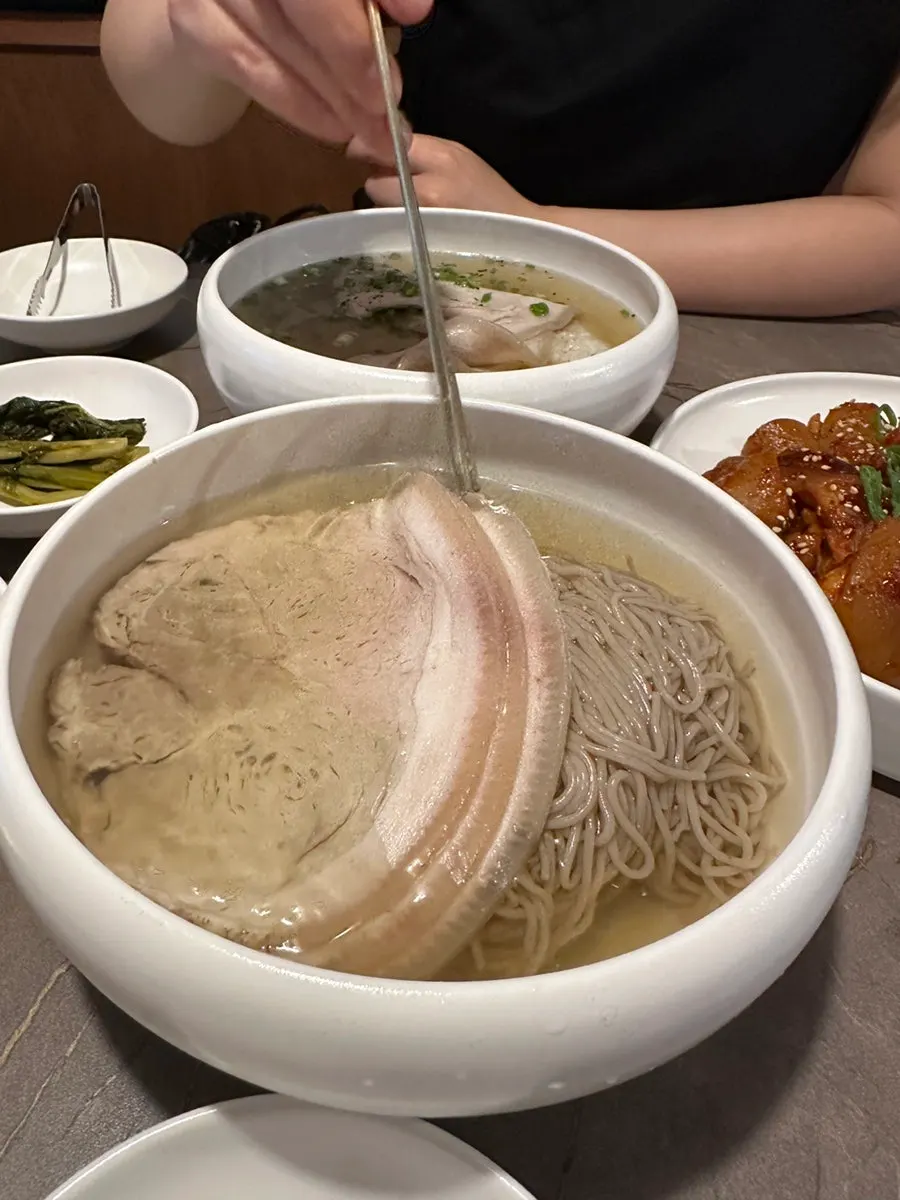A bowl of Anok's clear gomtang