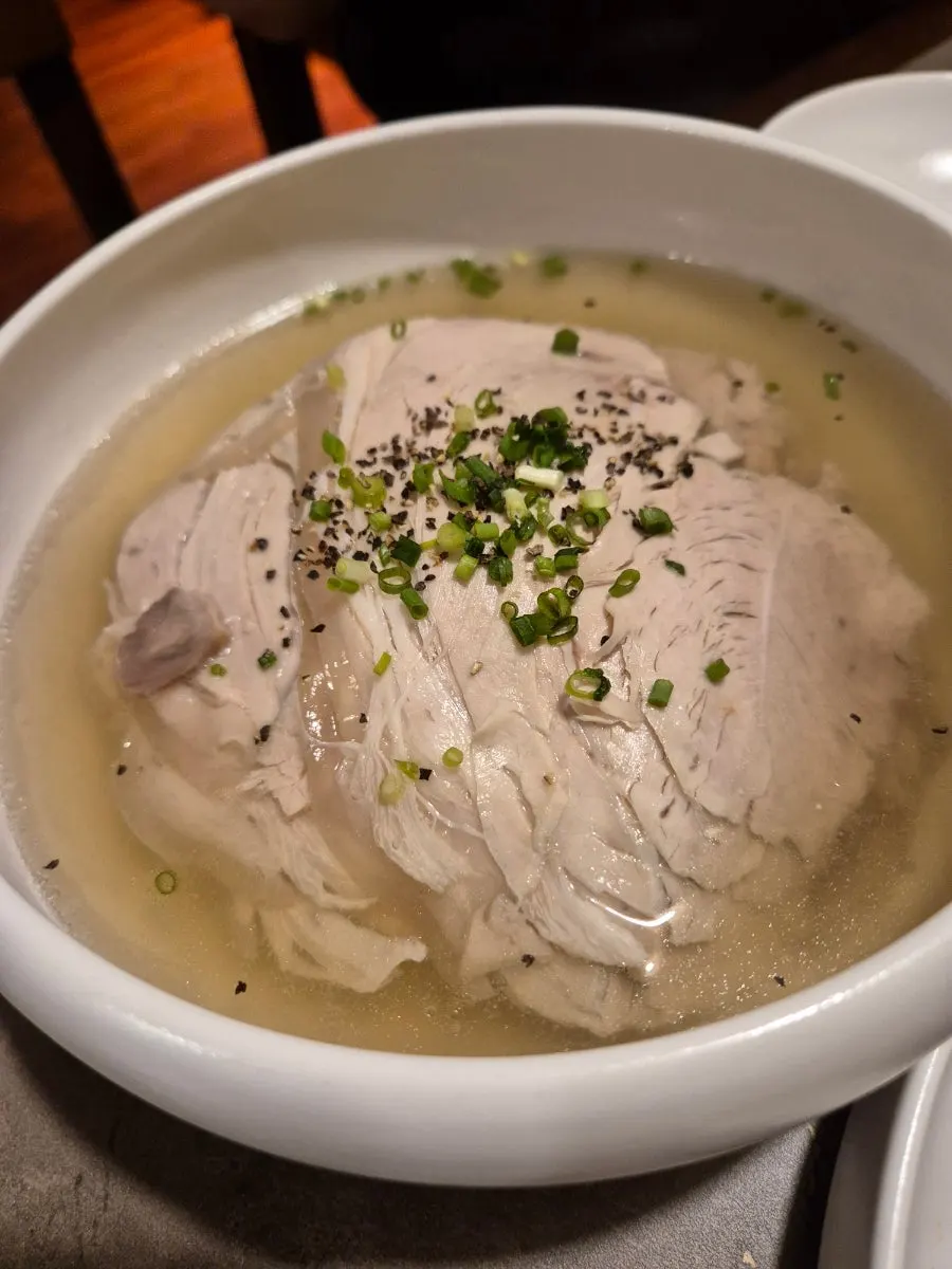 Transparent broth of Anok's clear gomtang