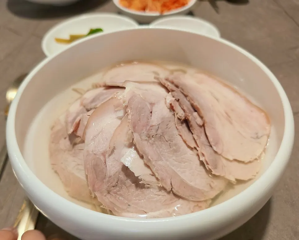 一碗安屋平壤冷麵