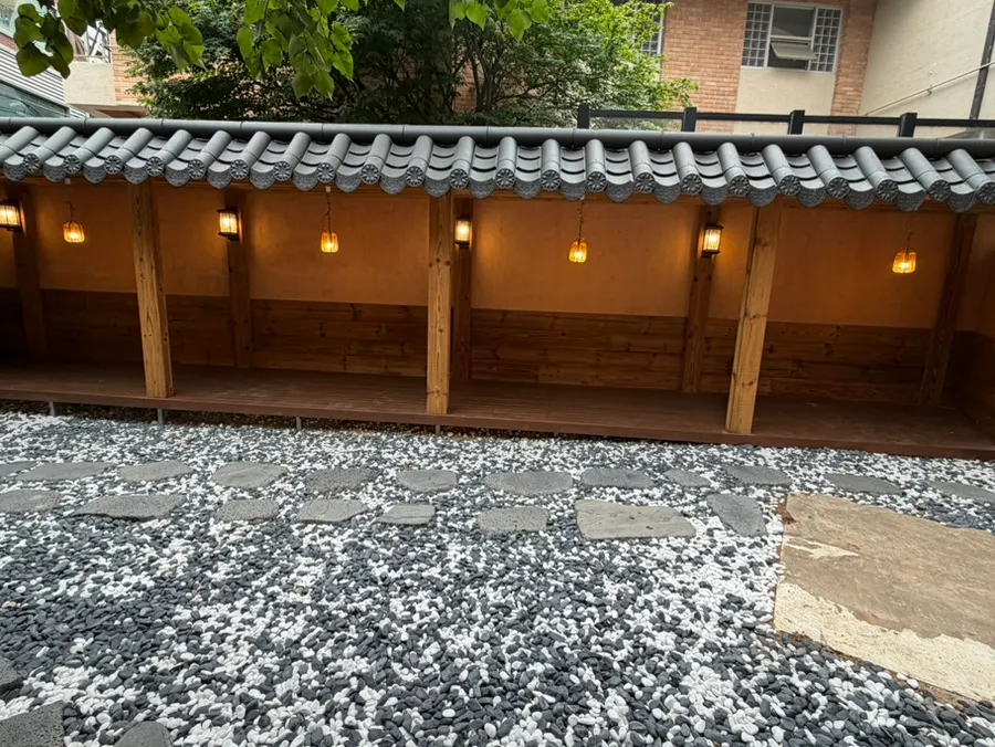 Full view of Anok's hanok exterior in Hongdae