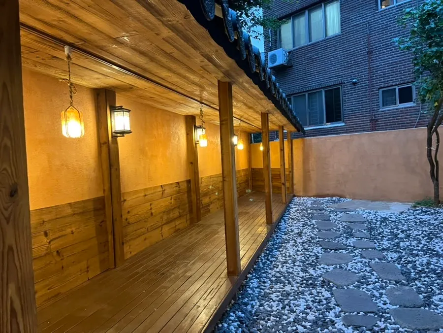 Entrance to Anok's hanok building