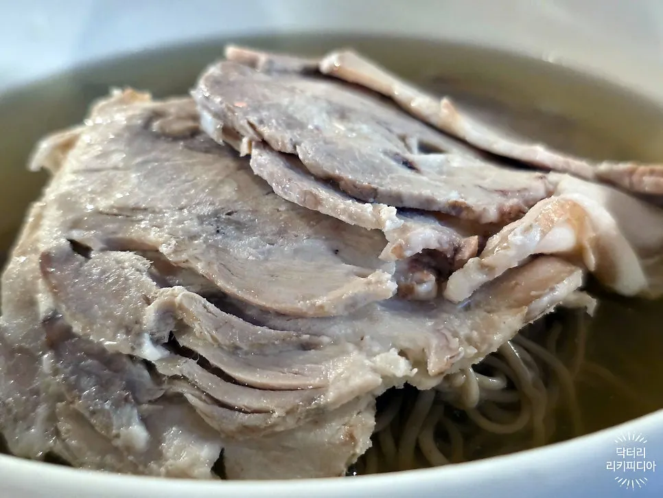 안옥 평양냉면 메밀면과 맑은 육수