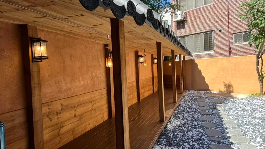 Anok's hanok building tucked in a quiet alley