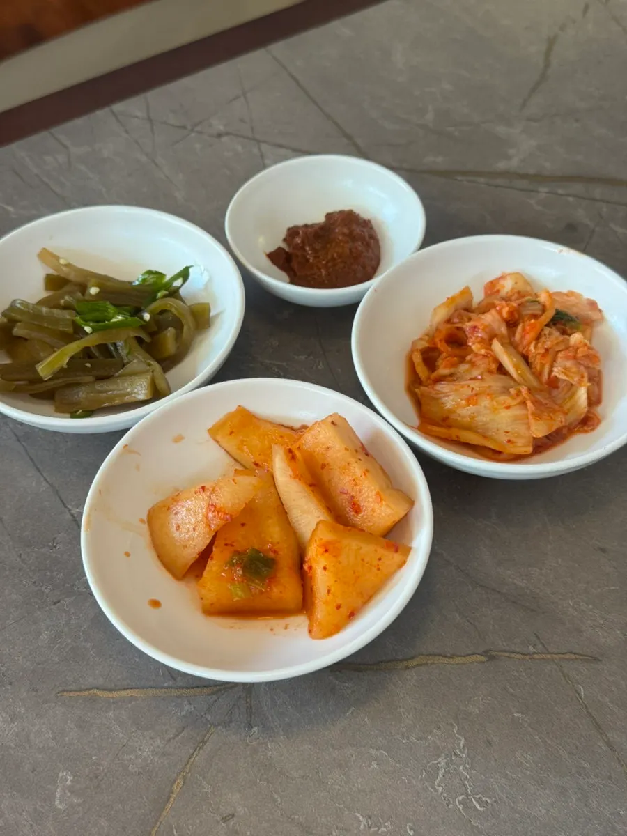 Neatly arranged tableware on the table at Anok