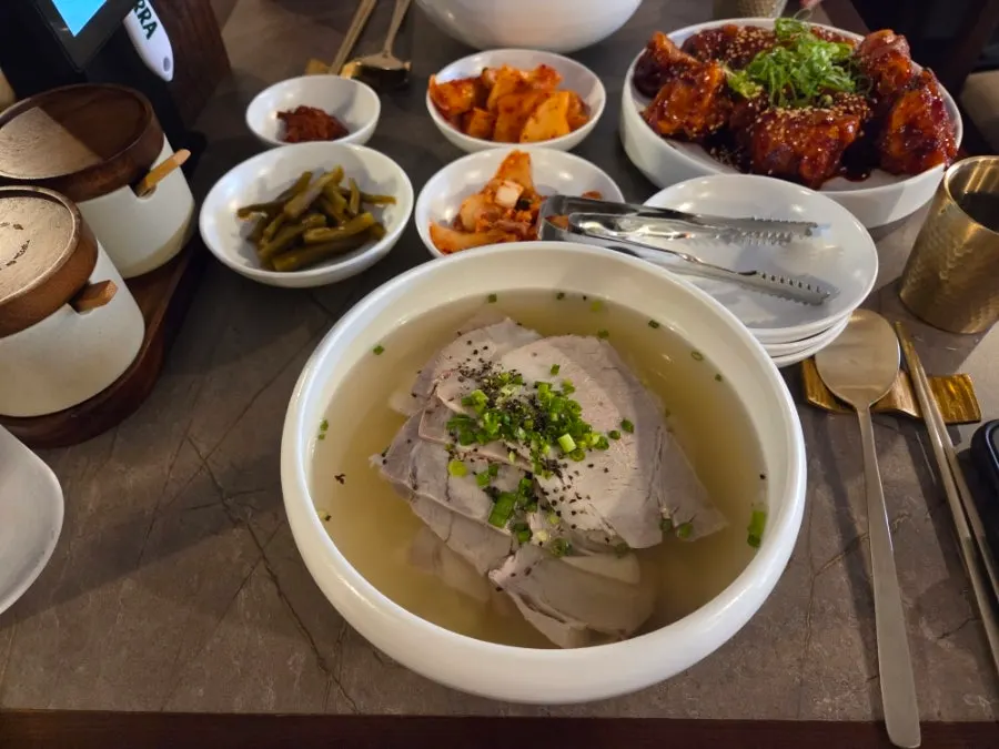 평양냉면에 올라간 편육