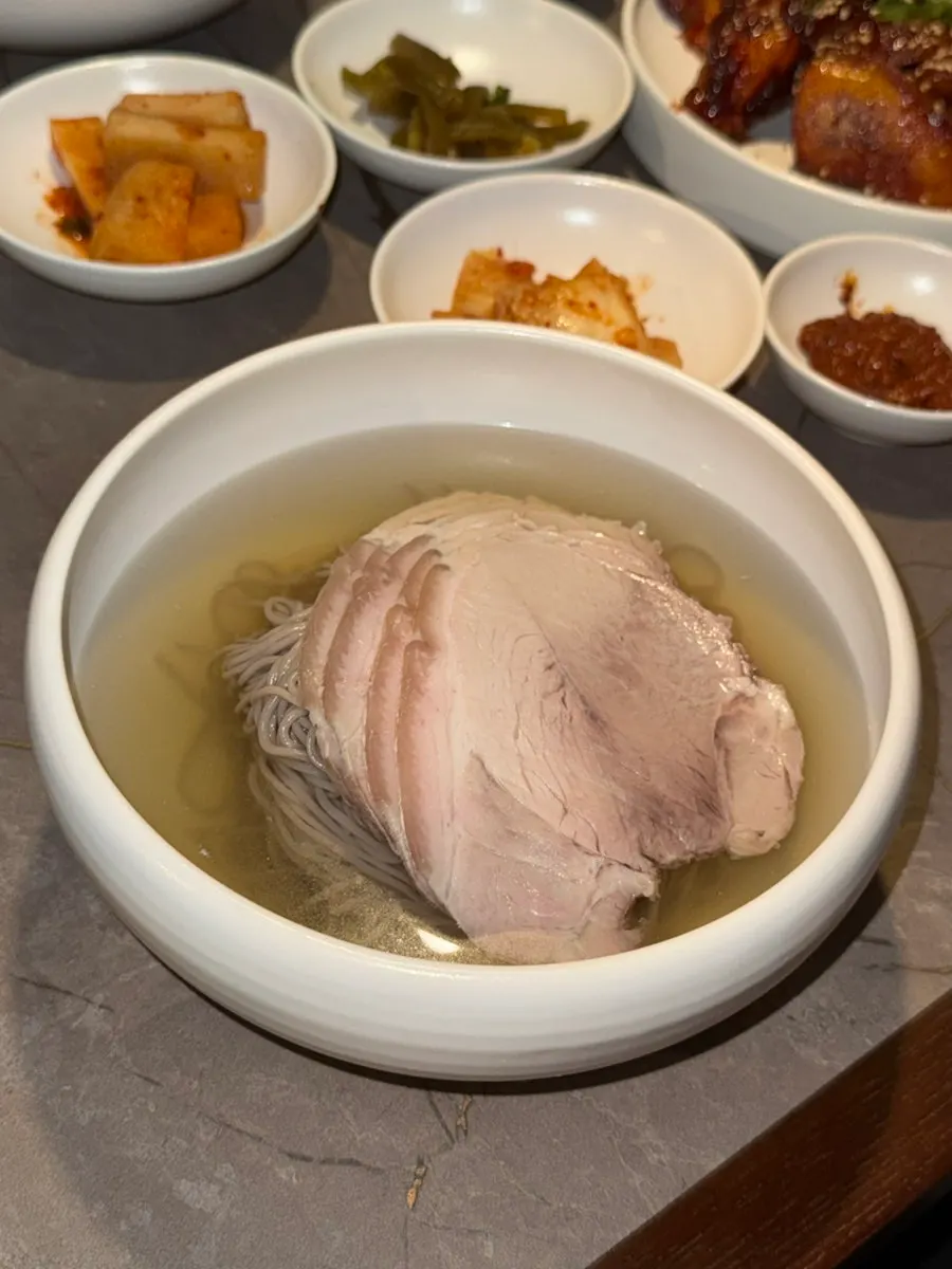 Broth and meat in Anok's pork gukbap