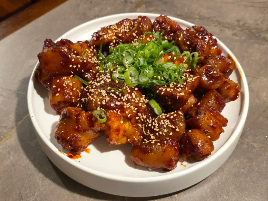 Anok's signature pork tail bone jjim