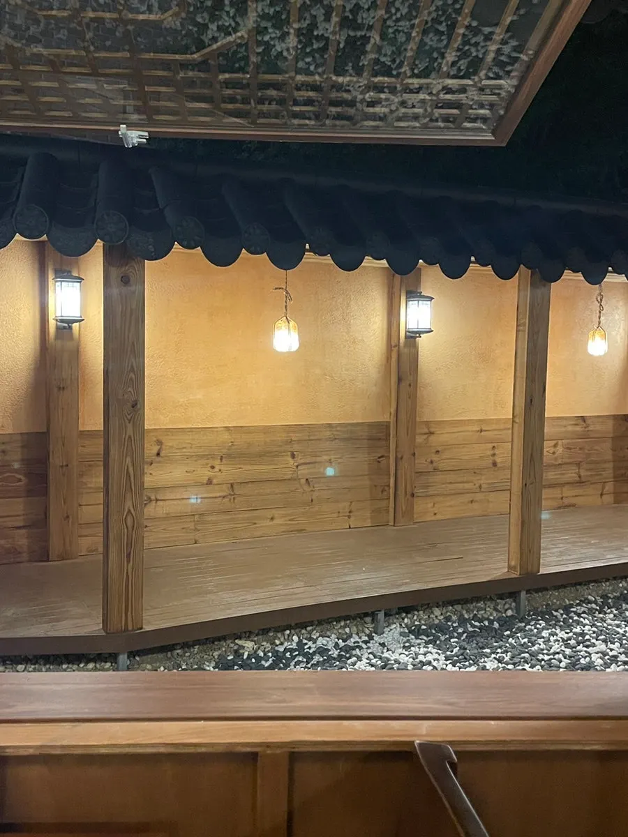 Hanok corridor leading to Anok's courtyard