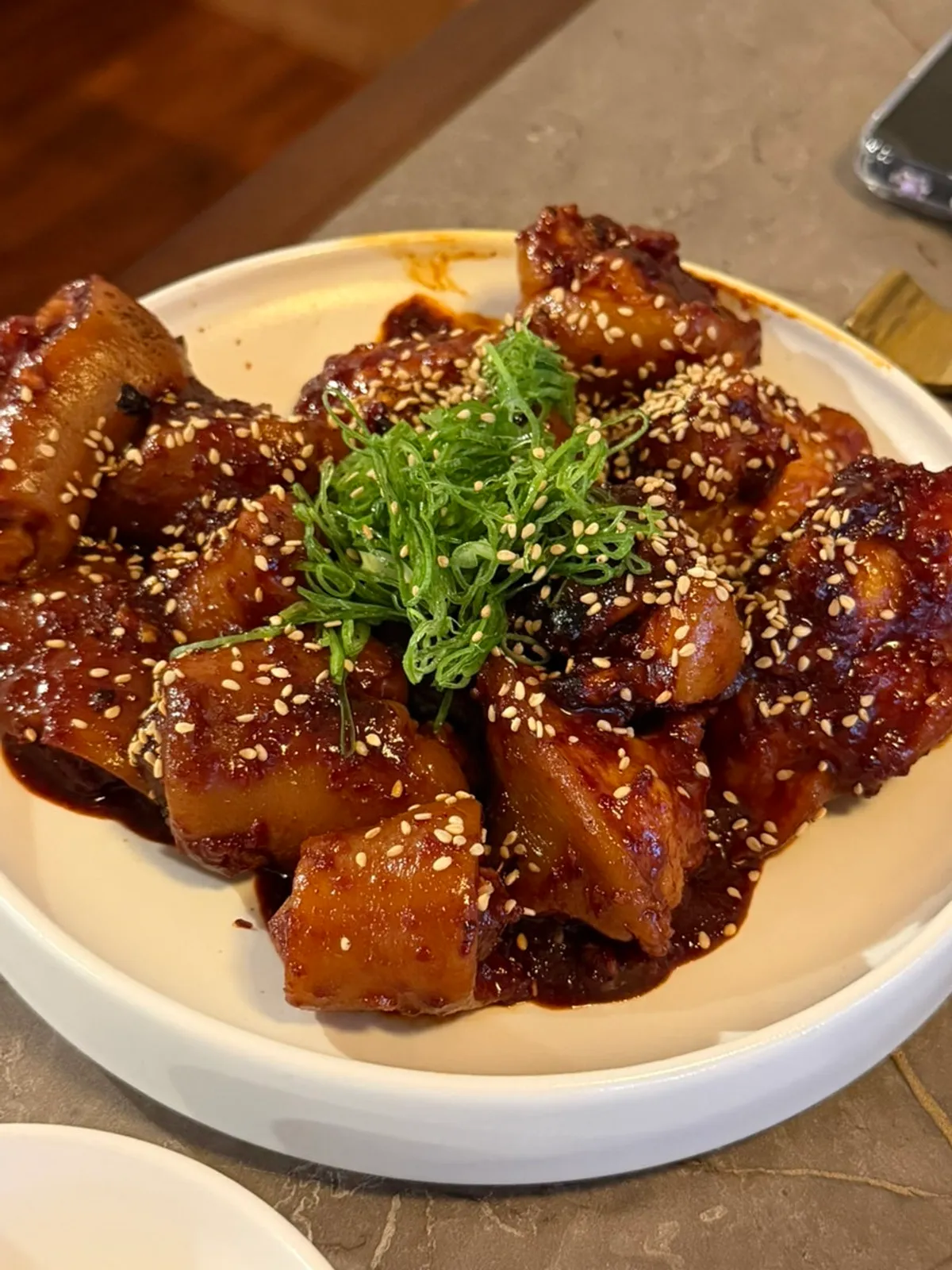 양념 베이스 안옥 돼지꼬리찜