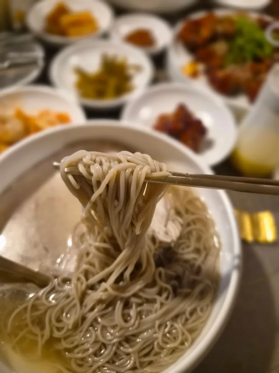 Meat topping on the naengmyeon
