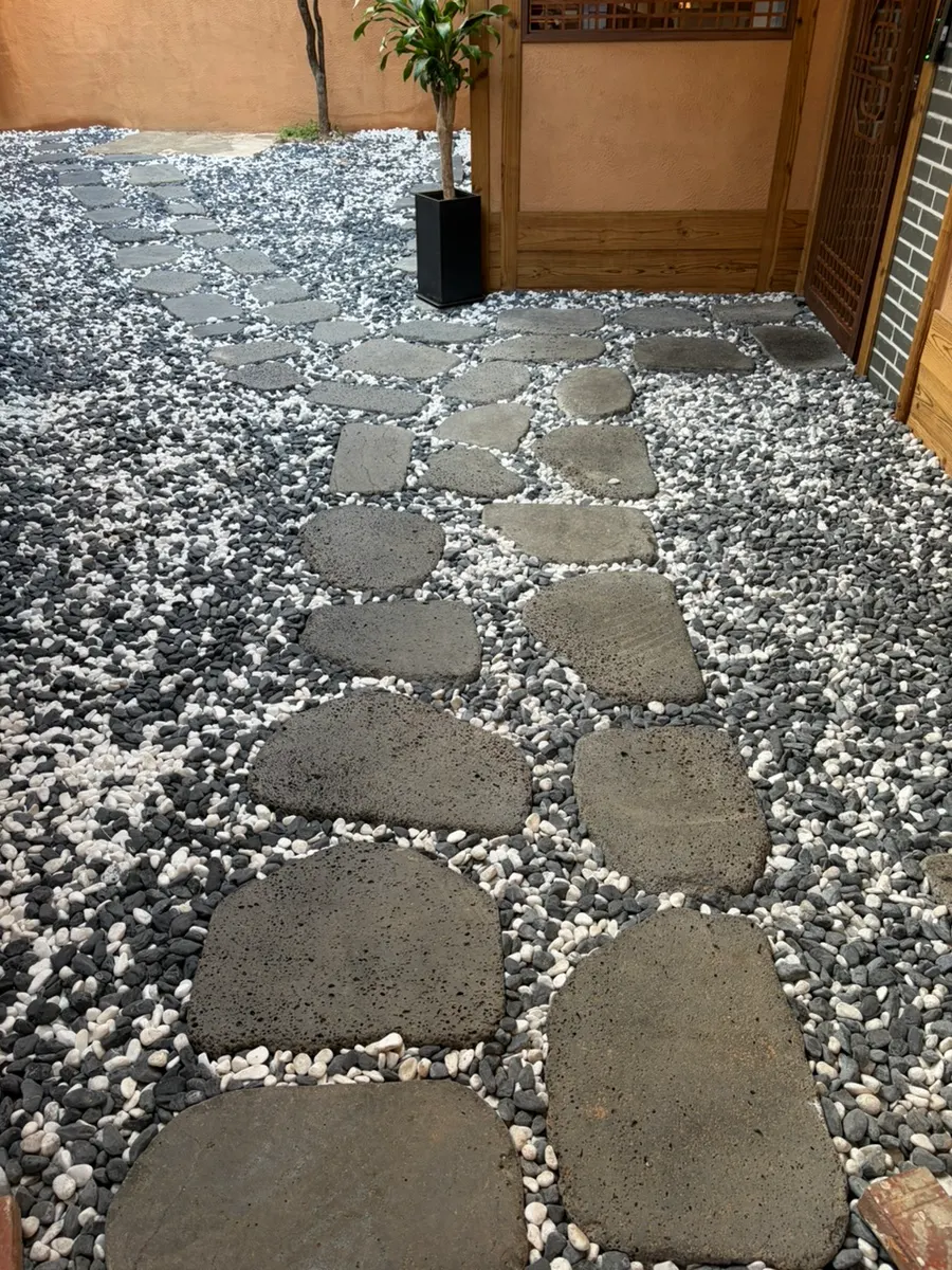 Lối vào tòa nhà hanok Anok