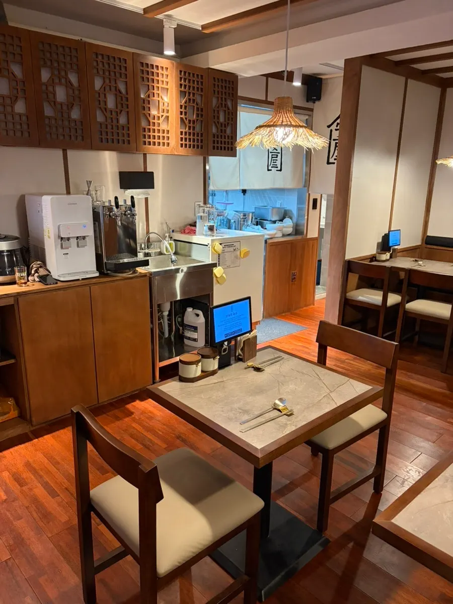 Góc check-in ngoại thất hanok Anok