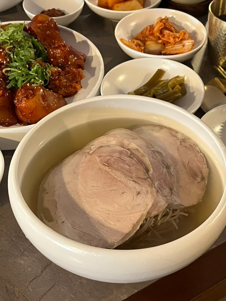 A bowl of clear pork gomtang at Anok