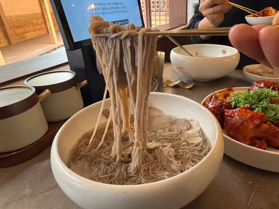 Reference photo for choosing Anok's Korean dishes