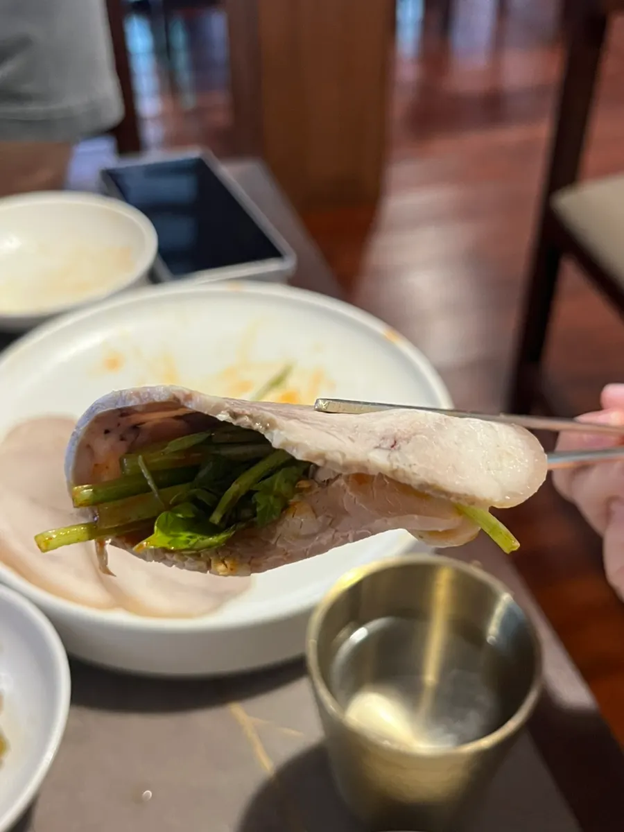 A generous plate of naengje-yuk at Anok