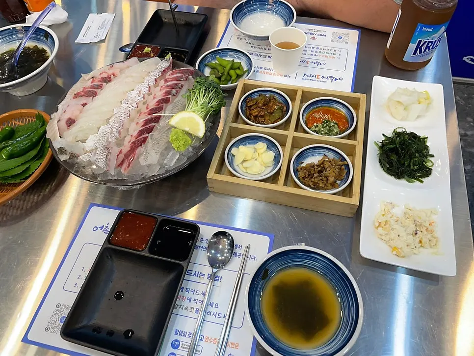 Sashimi restaurant side dishes and dipping sauces